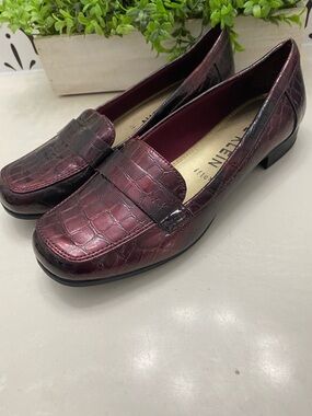 Anne Klein Vittorio Burgundy Croco Loafers 8.5 M iflex